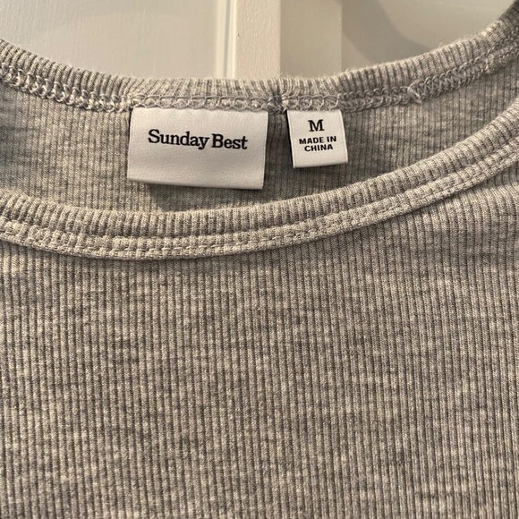 Aritzia - Sunday best Cropped Long Sleeve Top - Picture 2 of 3